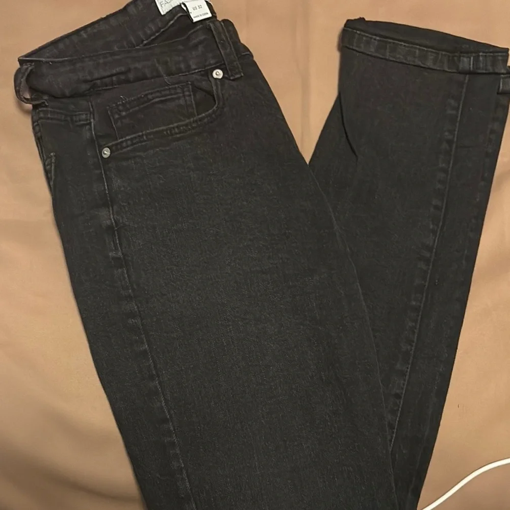 Bundle Skinny Jeans - Picture 9 of 10